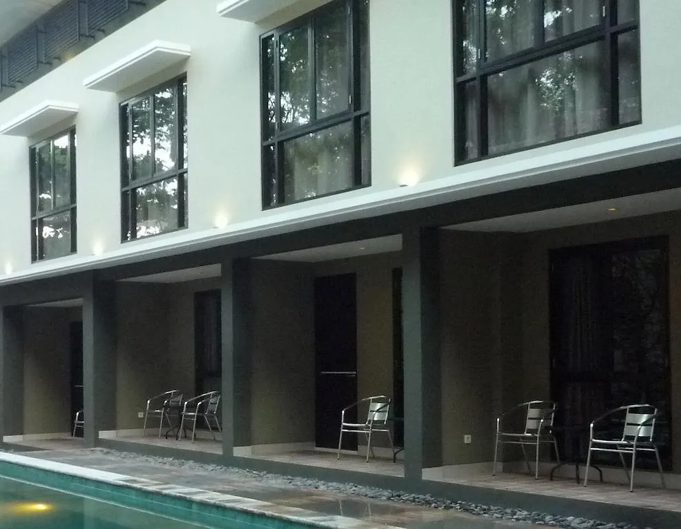 ** בית הארחה נוסא דואה White Rock Lodge אינדונזיה